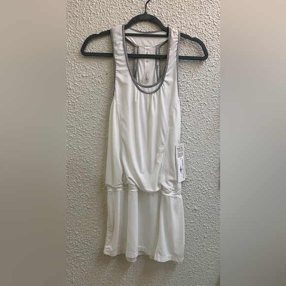 Lululemon Run for Fun Dress - size 6 - Picture 3 of 5